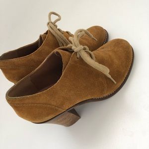 Lucky Brand Oxford Suede Heel